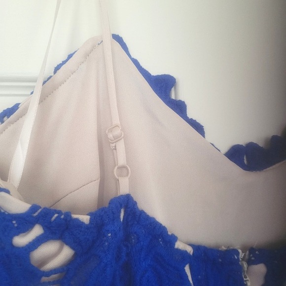 Alexia Admor Crochet Lace Dress Blue Size Large - Picture 8 of 10